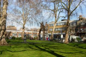 Hoxton Square