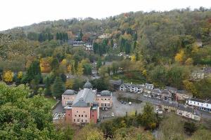 View over the Grand Pavilion to Gulliver