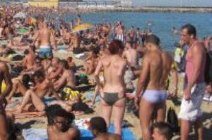 Viewing hot men on the beach