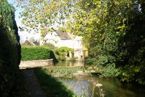 River Windrush and former Mill, Bourton-on-the-Water, near waypoint 6