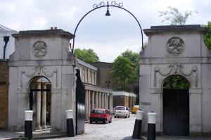 Royal Victualling Yard Gates (c. 1768)