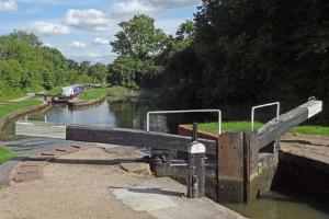 On the Stratford Canal
