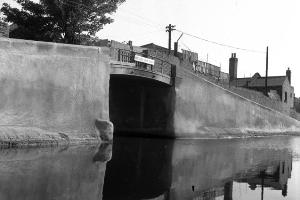 Entrance to Hertford Union Canal